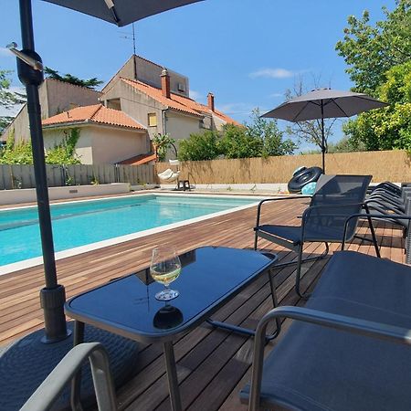 Apartments With A Swimming Pool Kastel Luksic, Kastela - 20582 ภายนอก รูปภาพ